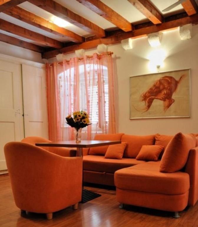 Apartment Major